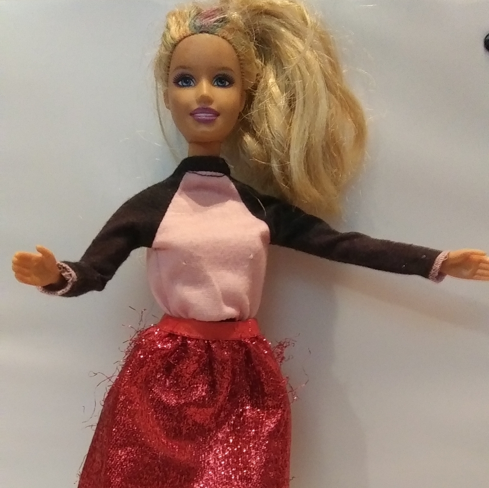 Vintage 1999 Barbie with Rainbow colored streaks in her hair